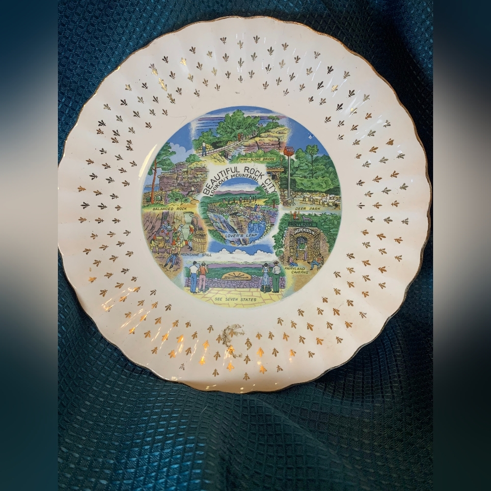 Beautiful Rock City Souvenir Plate with Gold Accents